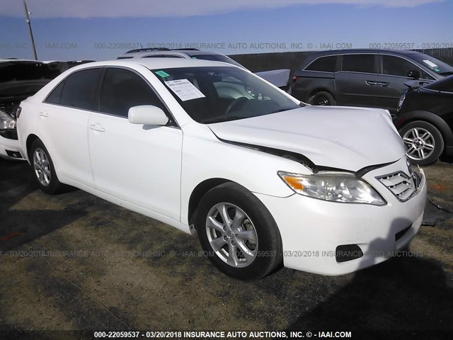 4T4BF3EK6BR149173 - 2011 TOYOTA CAMRY SE/LE/XLE 白色 照片 1