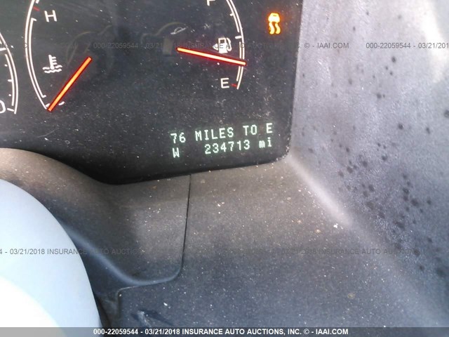 5LMFU27R94LJ06670 - 2004 LINCOLN NAVIGATOR 灰色 照片 7