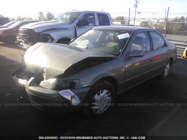 JT2BG22K7X0314648 - 1999 TOYOTA CAMRY LE/XLE GOLD photo 2