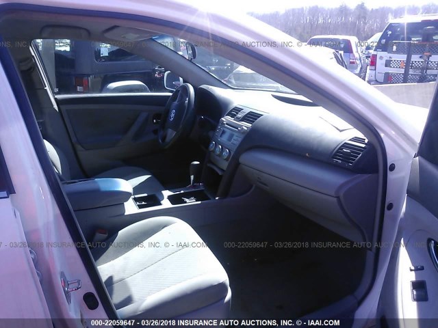 4T1BE46K17U669550 - 2007 TOYOTA CAMRY NEW GENERAT CE/LE/XLE/SE WHITE photo 5