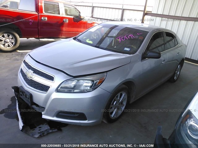 1G11A5SAXDF289839 - 2013 CHEVROLET MALIBU LS ვერცხლისფერი ფოტო 2