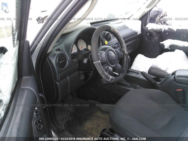 1J4GL48KX3W574572 - 2003 JEEP LIBERTY SPORT/FREEDOM ვერცხლისფერი ფოტო 5