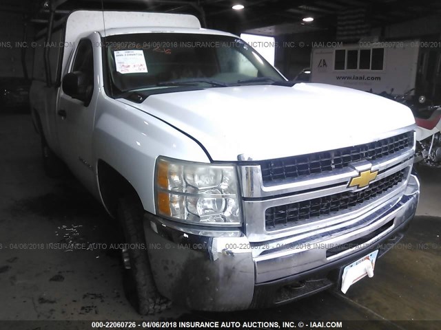 1GCHC24K88E170977 - 2008 CHEVROLET SILVERADO C2500 HEAVY DUTY WHITE photo 1