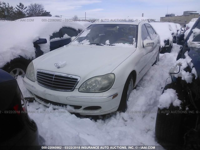 WDBNG84J55A445479 - 2005 MERCEDES-BENZ S 500 4MATIC WHITE photo 2