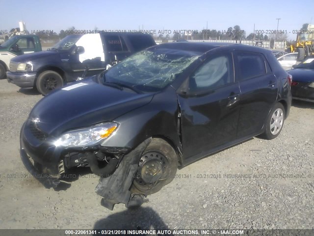 2T1KU40E29C161338 - 2009 TOYOTA COROLLA MATRIX  GRAY photo 2