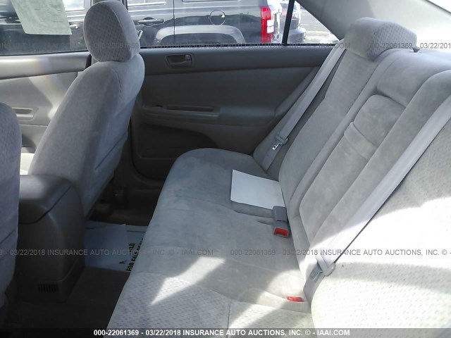4T1BE32K53U675152 - 2003 TOYOTA CAMRY LE/XLE/SE ვერცხლისფერი ფოტო 8