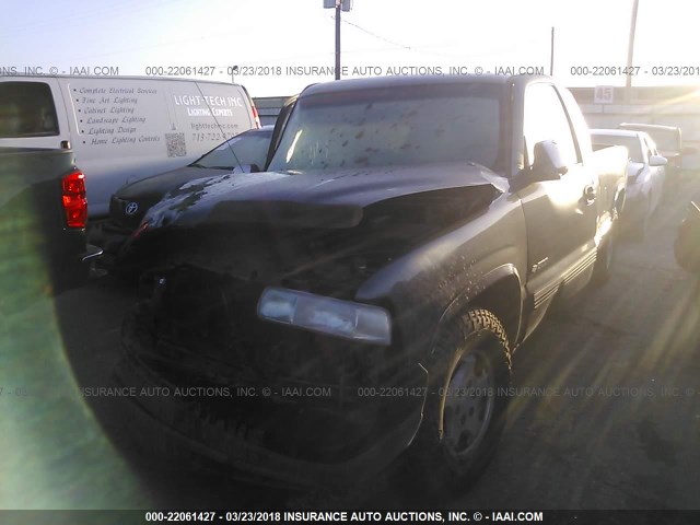 2GCEC19T611142987 - 2001 CHEVROLET SILVERADO C1500 GRAY photo 2