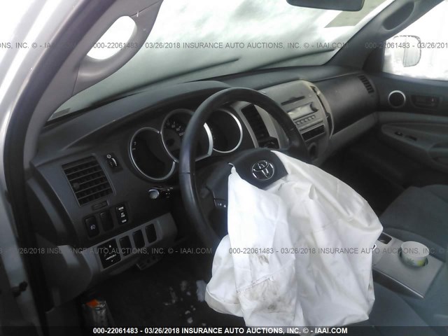 5TELU42N96Z150649 - 2006 TOYOTA TACOMA DOUBLE CAB ვერცხლისფერი ფოტო 5