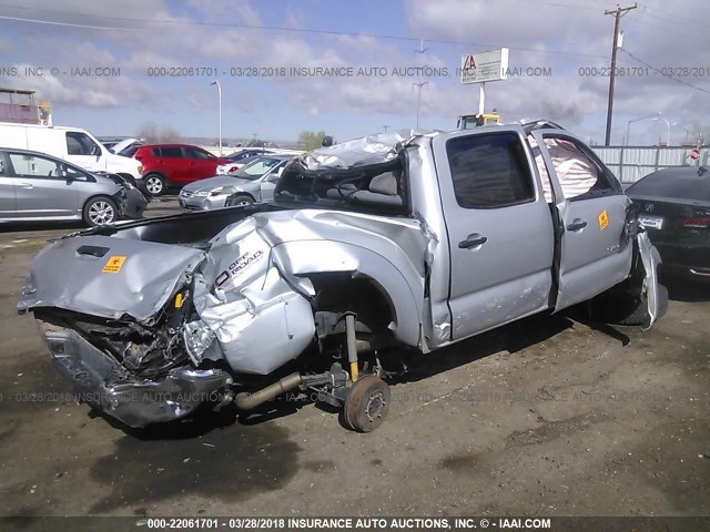 3TMLU4ENXDM125331 - 2013 TOYOTA TACOMA DOUBLE CAB SILVER photo 4