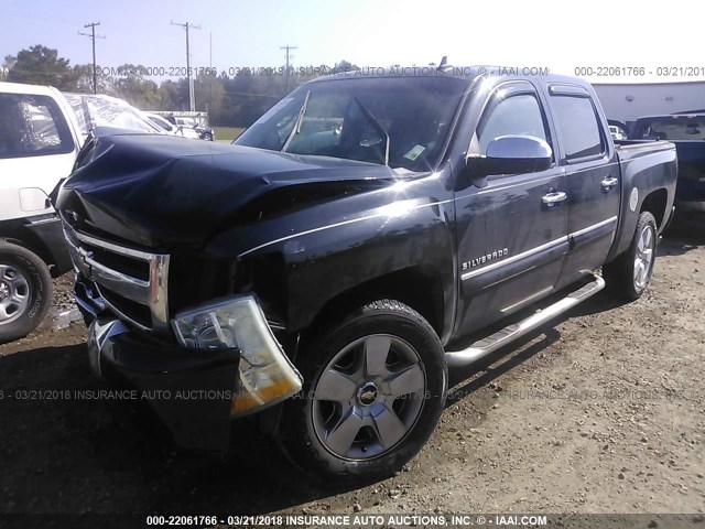 3GCRCSE01AG175941 - 2010 CHEVROLET SILVERADO C1500 LT BLACK photo 2