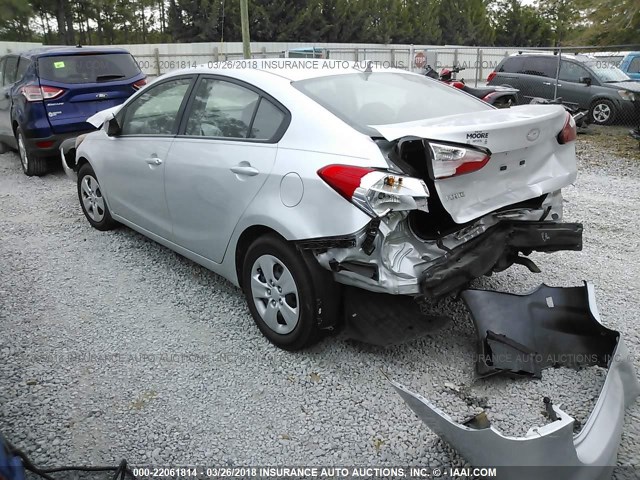 KNAFK4A69G5509030 - 2016 KIA FORTE LX SILVER photo 3