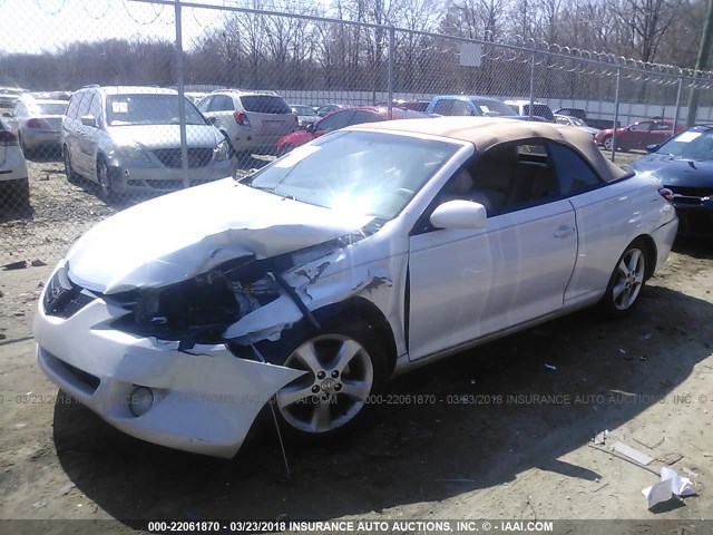 4T1FA38P86U105179 - 2006 TOYOTA CAMRY SOLARA SE/SLE WHITE photo 2