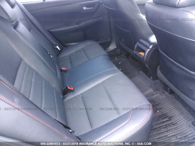 4T1BF1FK6GU211188 - 2016 TOYOTA CAMRY LE/XLE/SE/XSE GRAY photo 8