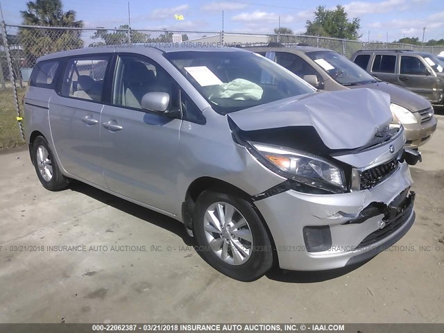 KNDMA5C19G6208207 - 2016 KIA SEDONA L SILVER photo 1