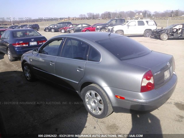 WVWRH63B62P437365 - 2002 VOLKSWAGEN PASSAT GLX 灰色 照片 3