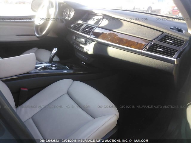 5UXZV4C57BL404162 - 2011 BMW X5 XDRIVE35I BLACK photo 5