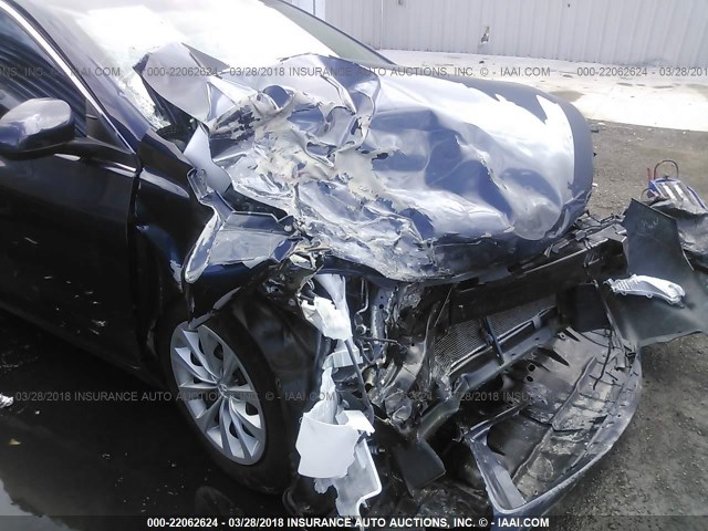 4T4BF1FK1GR544386 - 2016 TOYOTA CAMRY LE/XLE/SE/XSE BLUE photo 6