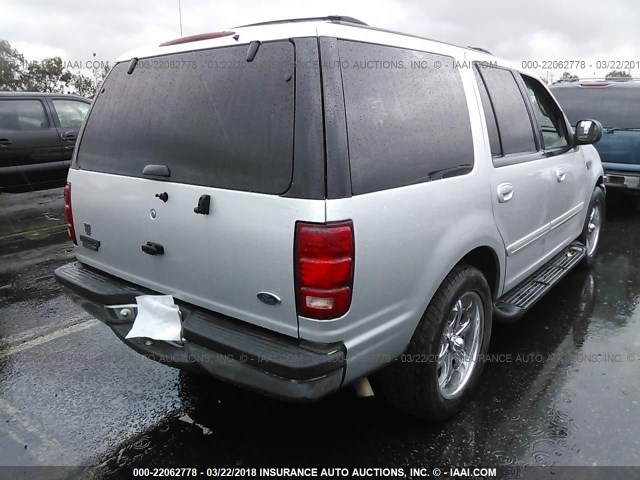 1FMRU15L7YLC17619 - 2000 FORD EXPEDITION XLT SILVER photo 4