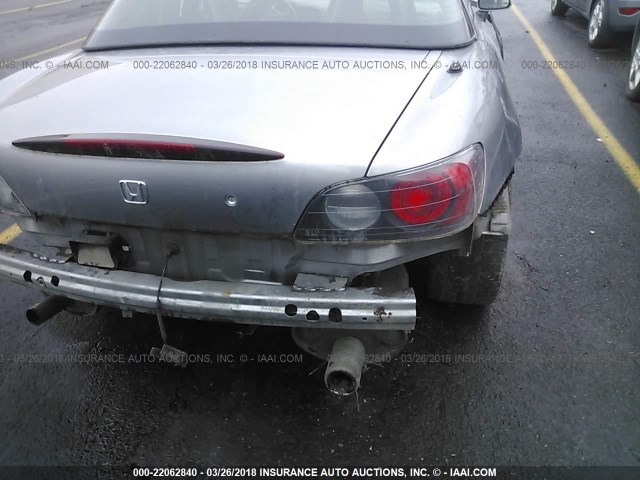 JHMAP1146YT000147 - 2000 HONDA S2000 SILVER photo 6