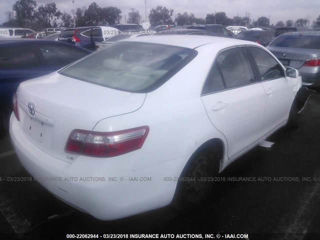 4T4BE46K69R112481 - 2009 TOYOTA CAMRY SE/LE/XLE WHITE photo 4