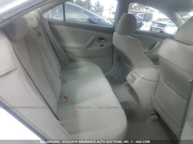4T4BE46K69R112481 - 2009 TOYOTA CAMRY SE/LE/XLE WHITE photo 8