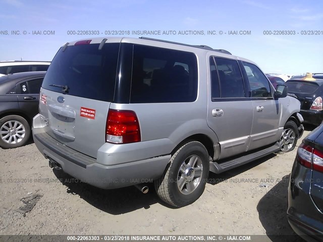 1FMRU15W43LB77731 - 2003 FORD EXPEDITION XLT ნაცრისფერი ფოტო 4