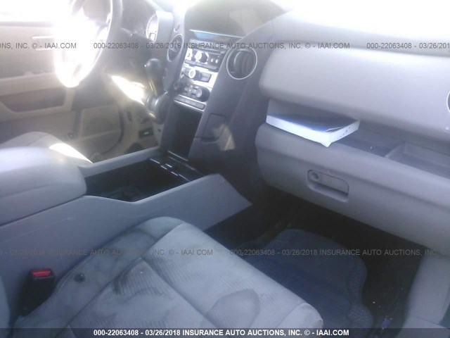 5FNYF4H26EB014170 - 2014 HONDA PILOT LX GRAY photo 5