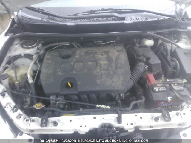 2T1KU4EE3BC545479 - 2011 TOYOTA COROLLA MATRIX  WHITE photo 10