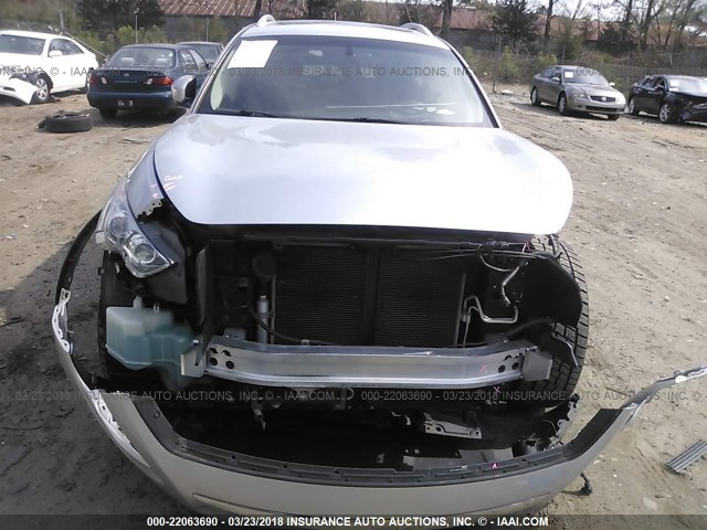 JN8CS1MW7FM483083 - 2015 INFINITI QX70 SILVER photo 6