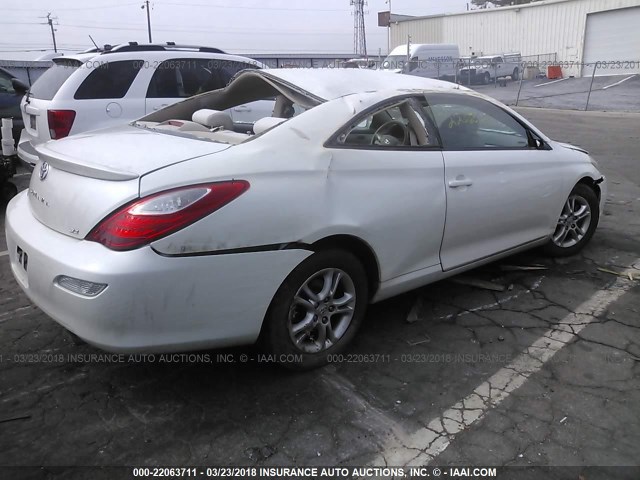 4T1CE30P08U762533 - 2008 TOYOTA CAMRY SOLARA SE/SLE/SPORT WHITE photo 4