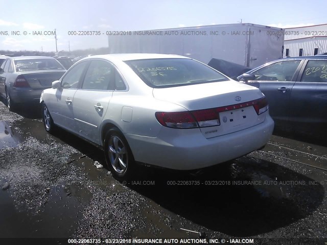 KMHFC46F57A184372 - 2007 HYUNDAI AZERA SE/LIMITED WHITE photo 3