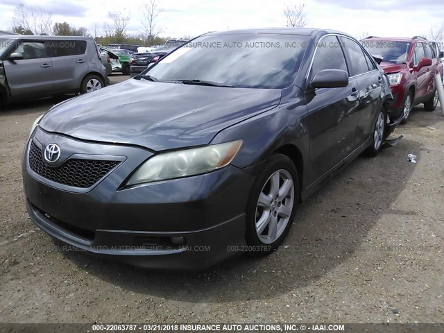 4T1BE46K38U232912 - 2008 TOYOTA CAMRY CE/LE/XLE/SE GRAY photo 2
