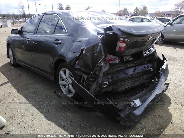 4T1BE46K38U232912 - 2008 TOYOTA CAMRY CE/LE/XLE/SE GRAY photo 3