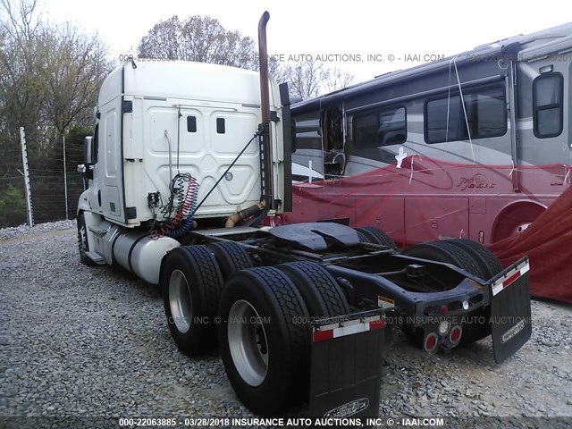 1FUJGLDR0CLBN9559 - 2012 FREIGHTLINER CASCADIA 125  WHITE photo 3