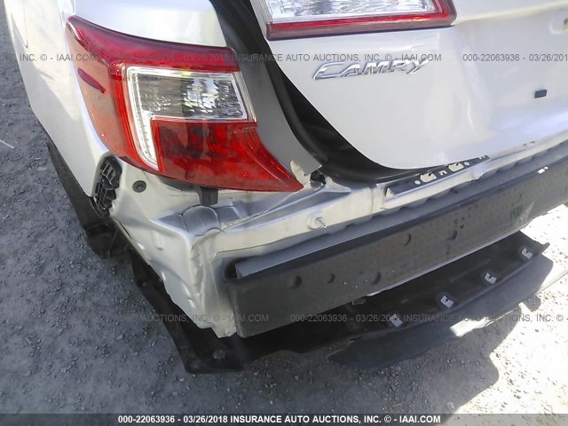 4T4BF1FK6CR218092 - 2012 TOYOTA CAMRY SE/LE/XLE SILVER photo 6
