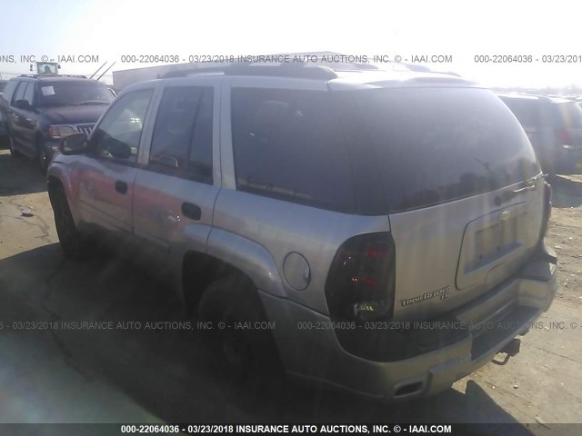 1GNDS13S362169948 - 2006 CHEVROLET TRAILBLAZER LS/LT SILVER photo 3