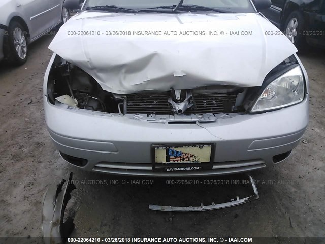 1FAFP34NX7W365876 - 2007 FORD FOCUS ZX4/S/SE/SES 银色 照片 6