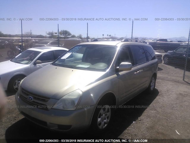 KNDMB233X86255812 - 2008 KIA SEDONA EX/LX GOLD photo 2