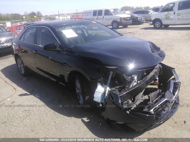 4T1BF1FK3GU260705 - 2016 TOYOTA CAMRY LE/XLE/SE/XSE Schwarz Foto 1
