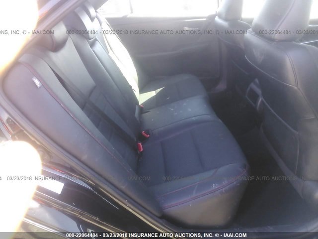 4T1BF1FK3GU260705 - 2016 TOYOTA CAMRY LE/XLE/SE/XSE Schwarz Foto 8