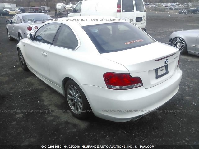 WBAUP73528VF09731 - 2008 BMW 128 I WHITE photo 3