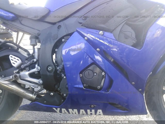 JYARJ06Y64A002820 - 2004 YAMAHA YZFR6 L BLUE photo 8