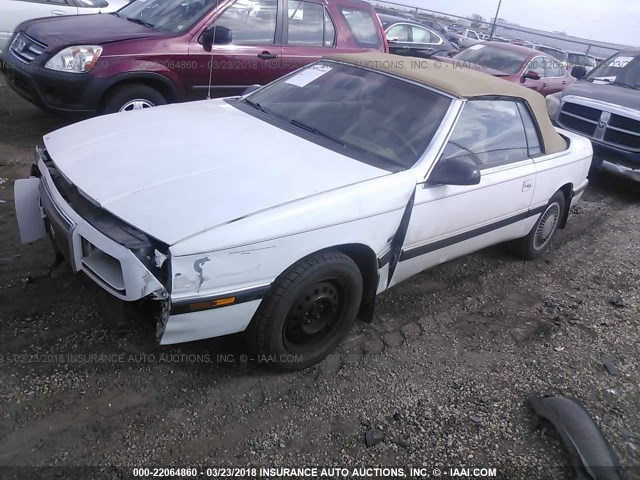 1C3XU553XNF239826 - 1992 CHRYSLER LEBARON LX WHITE photo 2