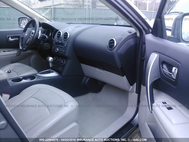 JN8AS58V68W106722 - 2008 NISSAN ROGUE S/SL GRAY photo 5