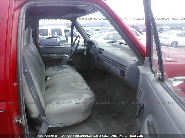 1FTHF25H9SLB63775 - 1995 FORD F250 RED photo 5