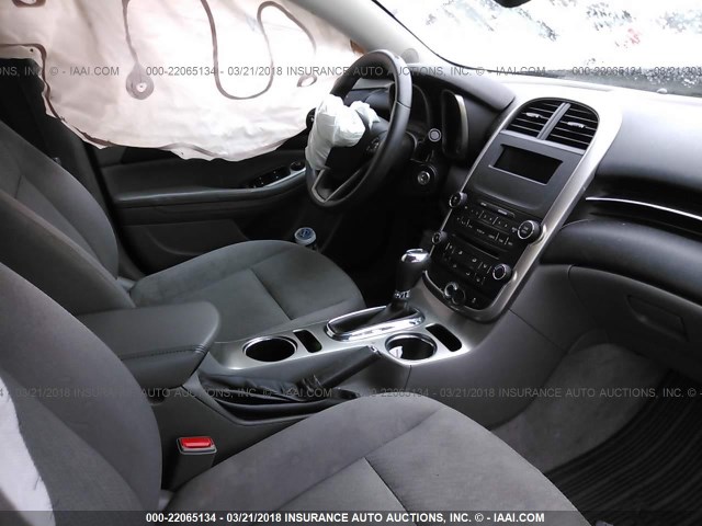 1G11B5SL0EF214101 - 2014 CHEVROLET MALIBU LS შავი ფოტო 5
