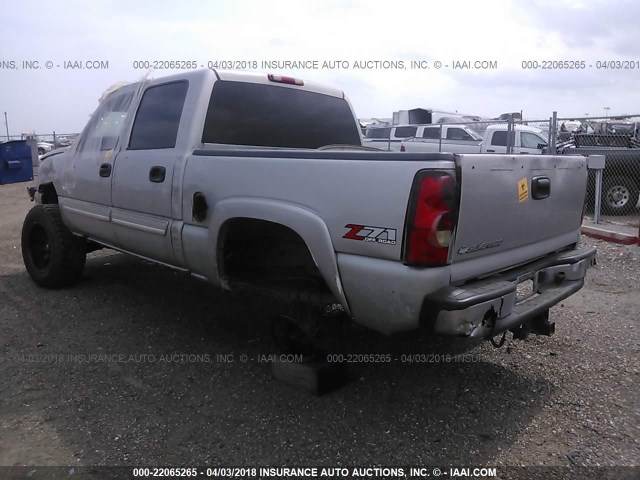 2GCEK13T261104627 - 2006 CHEVROLET SILVERADO K1500 SILVER photo 3