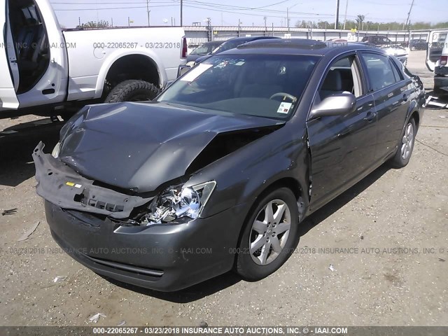 4T1BK36B67U167829 - 2007 TOYOTA AVALON XL/XLS/TOURING/LIMITED GRAY photo 2