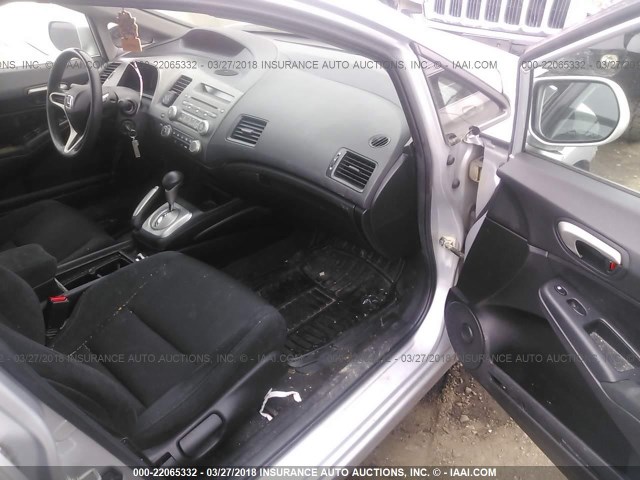 2HGFA1F61BH009167 - 2011 HONDA CIVIC LX-S SILVER photo 5