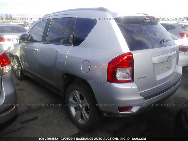 1J4NF1FB3BD149365 - 2011 JEEP COMPASS SPORT SILVER photo 3